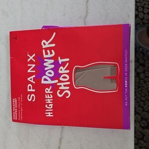 New, L, spanx higher power short, cafe au lait